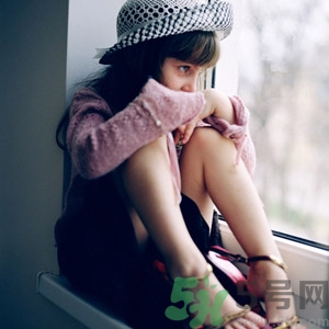 兒童性格內(nèi)向怎么辦？?jī)和愿衽囵B(yǎng)的書有哪些