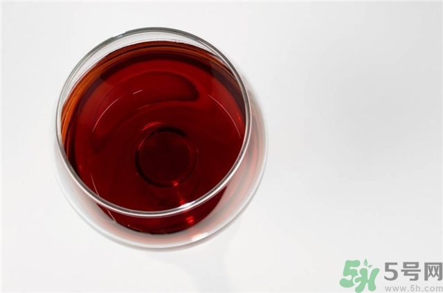 葡萄酒不能和什么一起吃？葡萄酒和什么食物相克？
