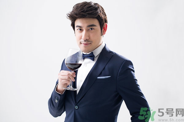 紅酒是葡萄酒嗎？葡萄酒和紅酒有什么區(qū)別