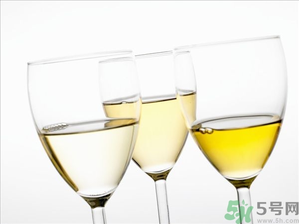 葡萄酒不能和什么一起吃？葡萄酒和什么食物相克？