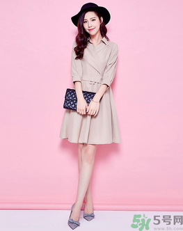 十月份可以穿裙子嗎？十月份穿什么衣服合適？