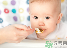 怎么判斷寶寶積食？寶寶積食吃什么食物好？