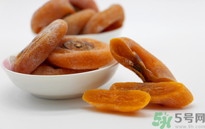 柿餅不能和什么一起吃？柿餅不能和什么同食？