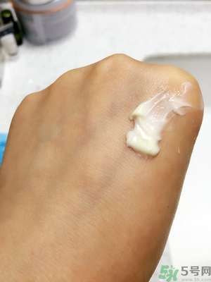 思親膚和自然樂園哪個(gè)好？skin food和自然樂園哪個(gè)好用？