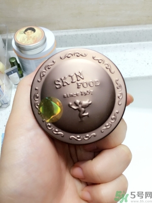 思親膚和自然樂園哪個(gè)好？skin food和自然樂園哪個(gè)好用？