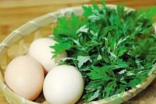 艾葉煮雞蛋有什么作用？痛經(jīng)能吃艾葉煮雞蛋嗎？