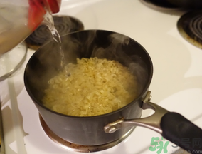 辛拉面是哪個(gè)國(guó)家的？辛拉面怎么煮好吃？