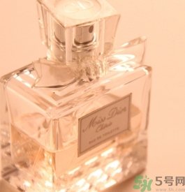 夜巴黎香水現(xiàn)在有嗎？夜巴黎香水哪里買？
