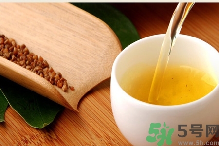茶垢對身體有害嗎？茶垢到底是養(yǎng)生還是危害健康？