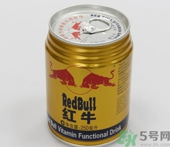 紅牛是碳酸型飲料嗎？喝紅牛有什么好處和壞處？