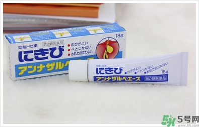 白兔祛痘膏和獅王哪個好？白兔牌暗瘡膏哪款好？