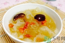 冬天喝什么湯能下火？冬天上火喝什么茶降火？