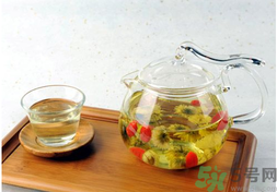菊花茶可以天天喝嗎？菊花茶喝多了會(huì)怎么樣？