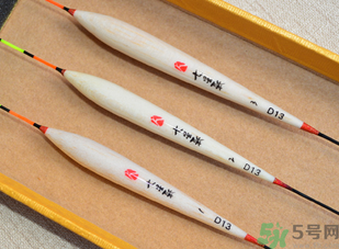 釣鯽魚用什么漂最好？釣鯽魚怎么調漂？