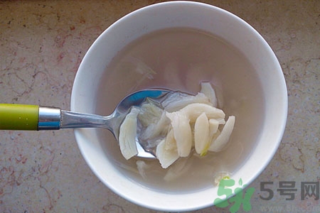 寶寶咳嗽喝大蒜水有用嗎？小孩咳嗽能喝大蒜水嗎？