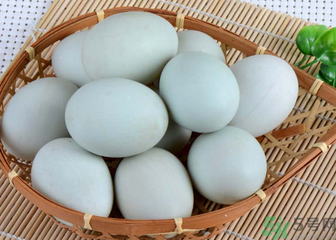 鴨蛋不能和什么一起吃？鴨蛋不能與什么食物同食？