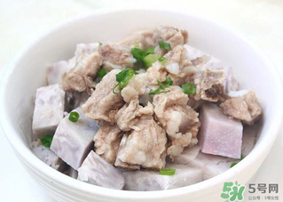 煮排骨用涼水還是熱水？燉排骨用熱水好還是涼水好？