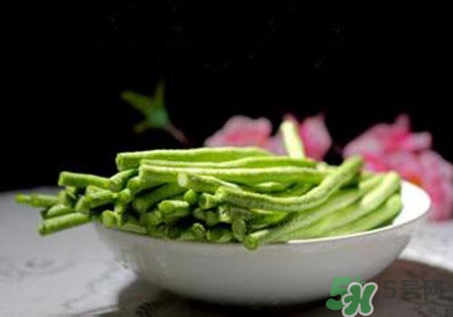 豇豆沒(méi)炒熟有毒嗎？吃沒(méi)炒熟的豇豆中毒怎么辦？