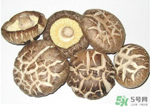 干香菇發(fā)霉了還能吃嗎？干香菇發(fā)霉怎么處理？