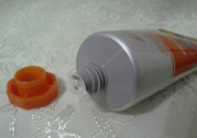 fascy護(hù)手霜真假分辨對(duì)比
