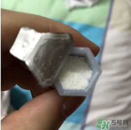 洗顏粉是什么？洗顏粉和洗面奶的區(qū)別