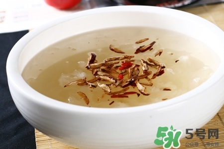 喝銀耳紅棗湯會(huì)發(fā)胖嗎？晚上吃銀耳紅棗湯長會(huì)胖嗎？