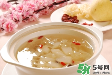 喝銀耳紅棗湯對(duì)身體好嗎？長(zhǎng)期吃銀耳紅棗湯有什么好處？