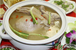 鴨肉和什么煲湯好？鴨肉和什么一起燉好吃？