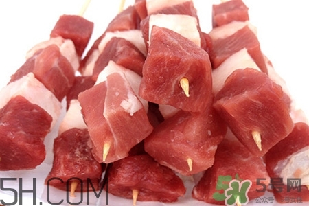吃完羊肉能吃柿子嗎？羊肉和柿子能一起吃嗎？