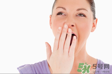 打哈欠會(huì)中風(fēng)嗎？老人經(jīng)常打哈欠要警惕中風(fēng)