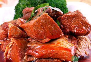 吃完牛肉可以吃柿子嗎？牛肉和柿子能一起吃嗎？