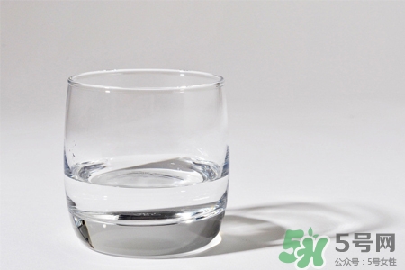 喝白酒能解牙痛嗎？牙痛能喝白酒嗎？