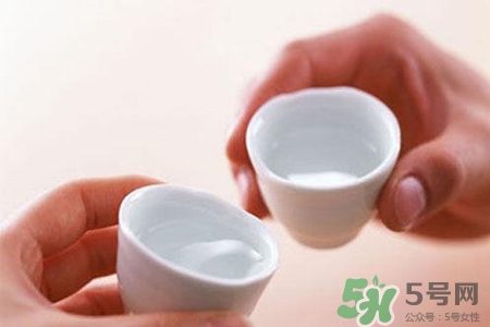 喝白酒能喝出白血病嗎？白血病人能喝酒嗎？