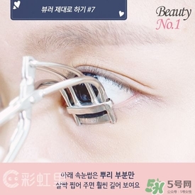 睫毛夾怎么用？睫毛夾的使用方法