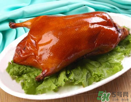 ?烤鴨和柿子能一起吃嗎？吃完烤鴨能吃柿子嗎？