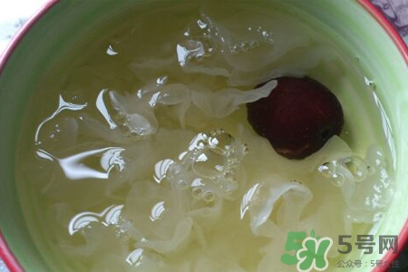 喝銀耳湯能補(bǔ)充膠原蛋白嗎？補(bǔ)充膠原蛋白的食物有哪些？