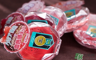 canmake腮紅膏怎么用？canmake腮紅膏使用方法