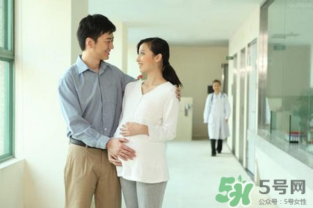 孕婦適合用什么唇膏？孕婦用哪種潤(rùn)唇膏好？