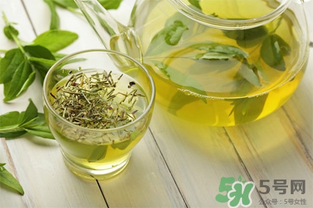冬天喝菊花茶好嗎？冬天喝菊花茶加枸杞好嗎？