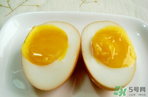雞蛋可以帶殼蒸嗎？帶殼雞蛋蒸多久能熟？