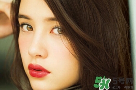 冬天適合什么顏色的口紅？冬天涂什么顏色口紅好看？