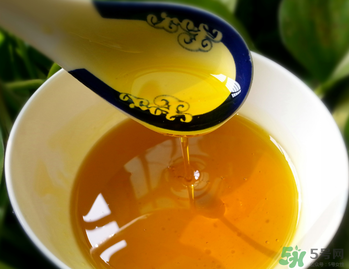 菜籽油好還是花生油好？菜籽油和花生油哪個好？