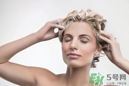冬天適合用什么洗發(fā)水？冬天用什么洗發(fā)水好？