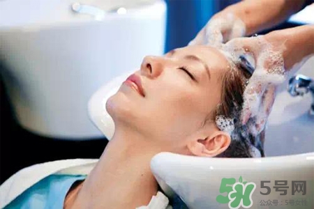 冬天適合用什么洗發(fā)水？冬天用什么洗發(fā)水好？