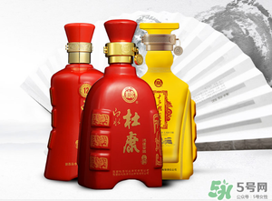 白酒可以帶上飛機(jī)嗎？飛機(jī)可以托運(yùn)白酒嗎？