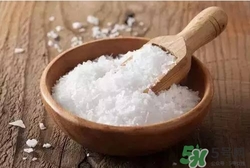 鹽水洗鼻多久見(jiàn)效？鹽水洗鼻一次洗多久？