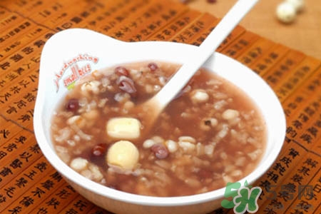 冬天可以喝紅豆薏米粥嗎？冬天喝紅豆薏米粥好嗎？