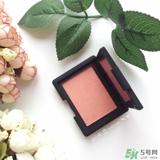 nars腮紅高潮深喉對比 nars腮紅哪個(gè)色系好看
