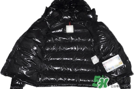 羽絨服洗完后羽絨成一團(tuán)怎么辦？羽絨服被洗成一坨一坨怎么辦？
