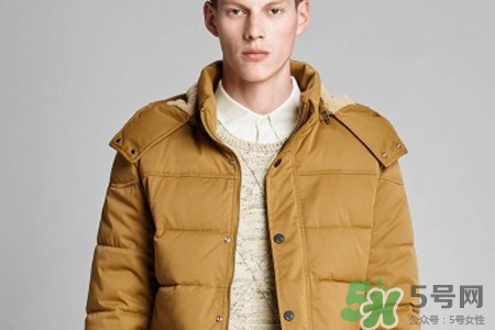 羽絨服被染色了還能洗掉嗎？羽絨服染色怎么洗掉？